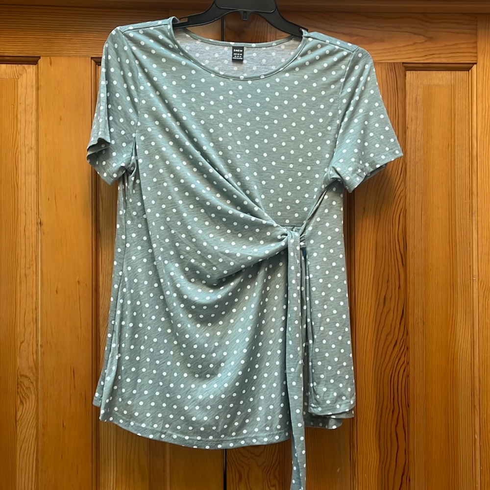 SHEIN short sleeved green with white polka dots Maternity top size XL
